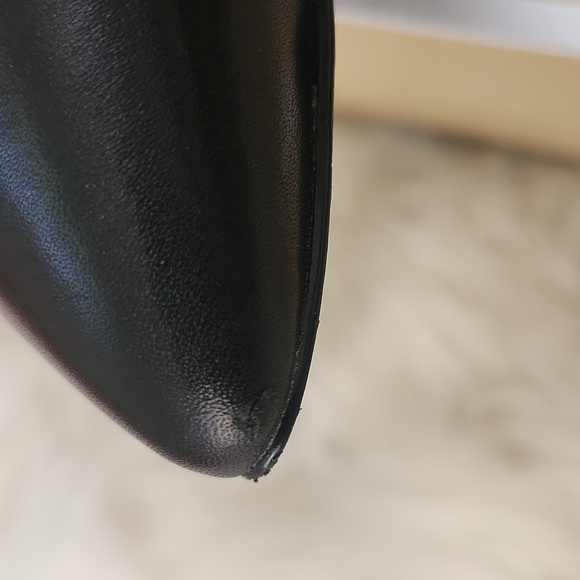 Michael Kors Leona Black Leather Bootie US size 8M used in great condition - Picture 5 of 17